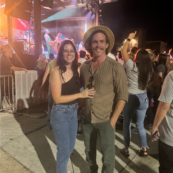 Meet your Posher, Erin - Picture 5 of 5